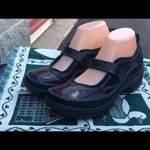 Romika Oslo Purple Leather Mary Jane Sandals Size 9 / 39